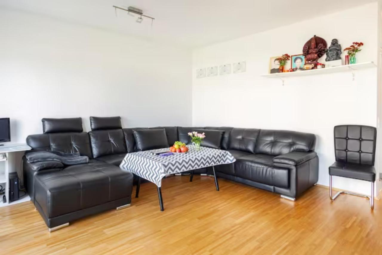 Privatzimmer Mit Balkon-Richtung Messe ฮันโนเวอร์ ภายนอก รูปภาพ